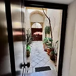 아파트 Mary - Historical Residence- *