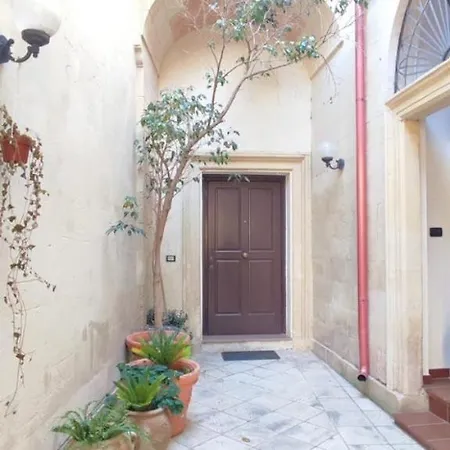 Mary - Historical Residence-