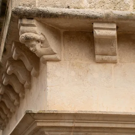 Mary - Historical Residence- Лечче